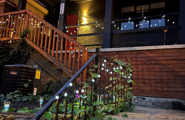 5 mins from Acrisure Stadium, PNC Park & Stage AE