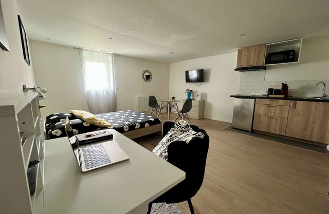 5-minute walk from TGV station