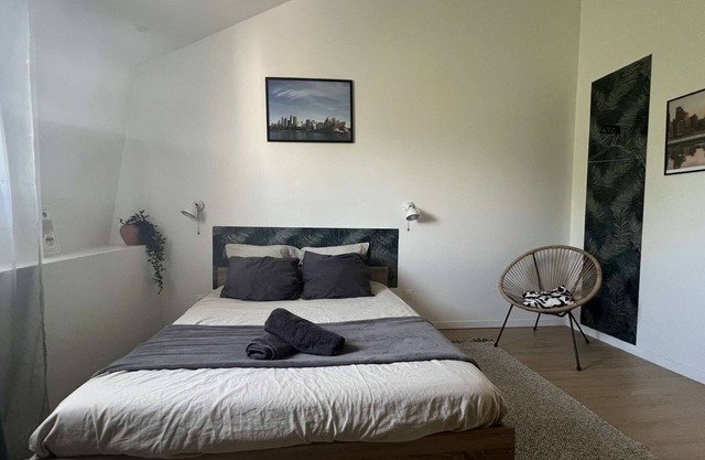 5-minute walk from TGV station