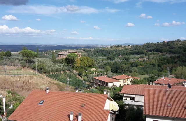 5 minutes from the historic center in Montepulciano accommodation for couples/families 4 pax