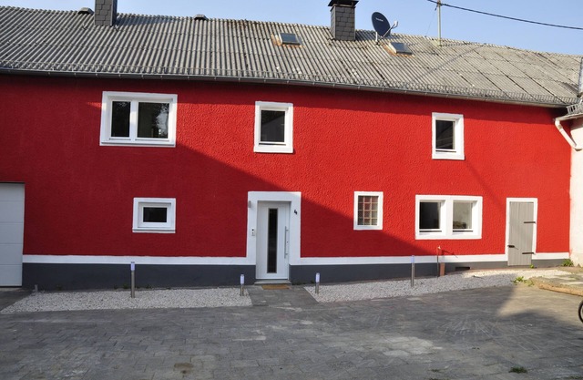 5 minutes from the Nürburgring. Farmhouse with 8 sleeping places.
