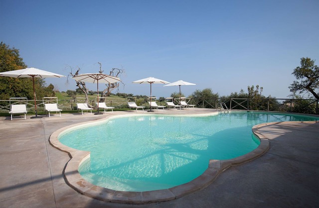 5 minutes from the sea, panoramic terrace. the pomegranate borgocasalcristiana