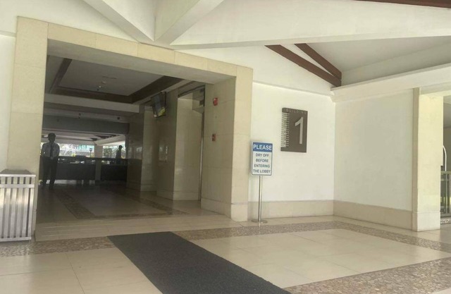 5 minutes walk from condo to SM Sucat