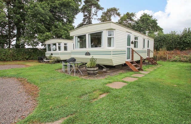 5 OLD ORCHARD, pet friendly, with a garden in Much Wenlock