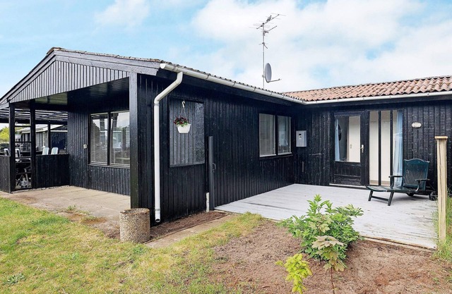 5 person holiday home in Sæby-By Traum