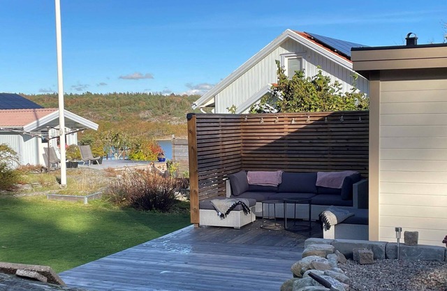 5 person holiday home in HÅLTA