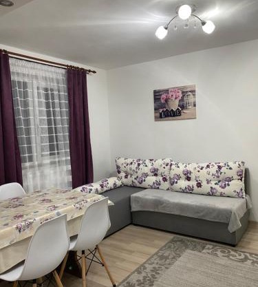 5 Residence Apartment