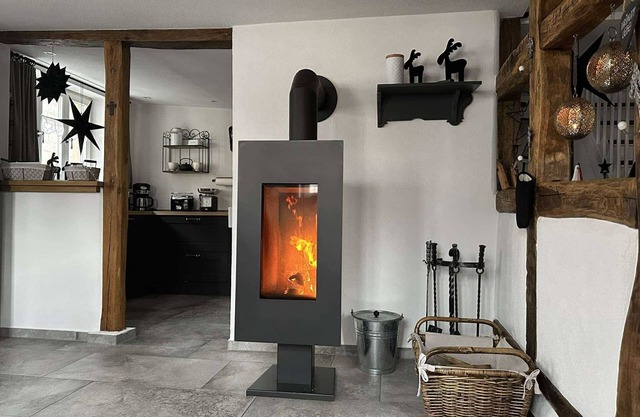 5 * Romantic, historic half-timbered house from 1623 - stove & infrared sauna