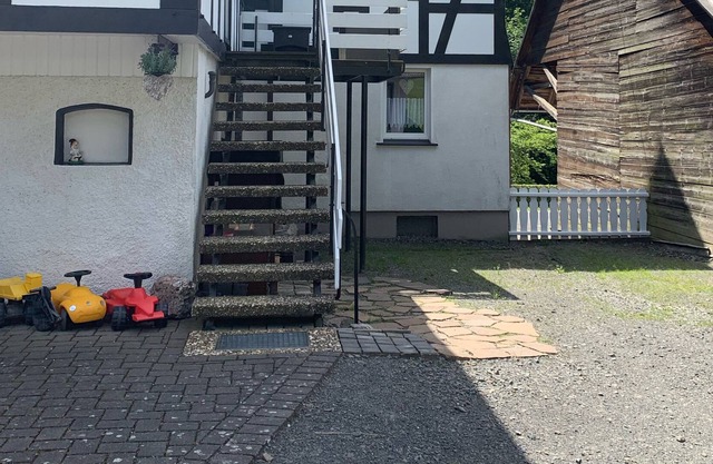 5 room apartment on the Rothaarsteig - families and animals are welcome!