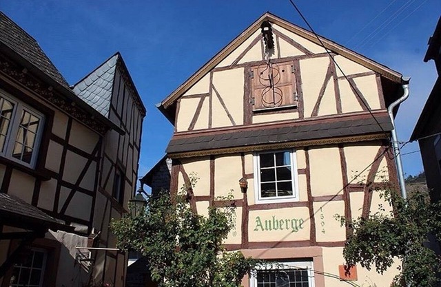 5 room house on the Moselle in picturesque Neef