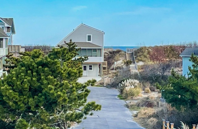 5 star-2 Min Walk to the Beach-Ocean View-Heated Pool-Hottub-Modern