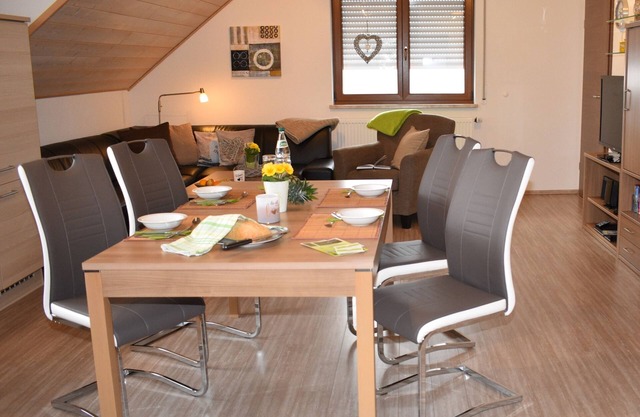 5-star apartment, 60 sqm, 2nd floor, family-friendly, WiFi, playground in the garden