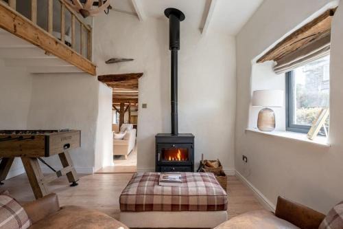 5 star Lake District luxury, pet friendly, hot tub