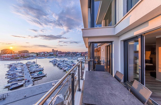 5 - star vacation apartment Auszeit with panoramic view of the Müritz