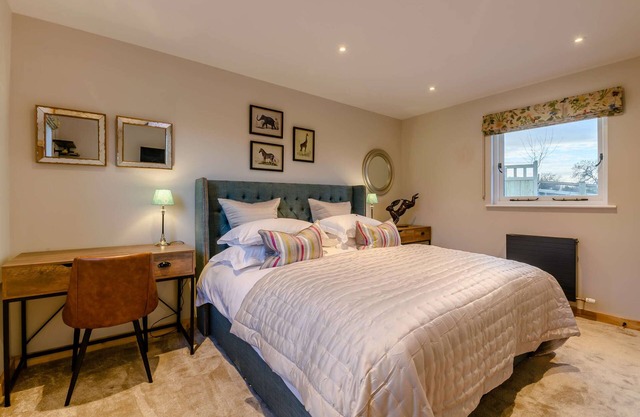 5 Star with far reaching views in North York nPet friendly, village pub & walks
