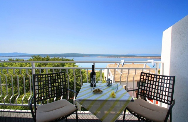 500 metres to the beach with barbecue, air conditioning