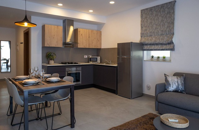 504 Deluxe One Bedroom Apartment with Terrace