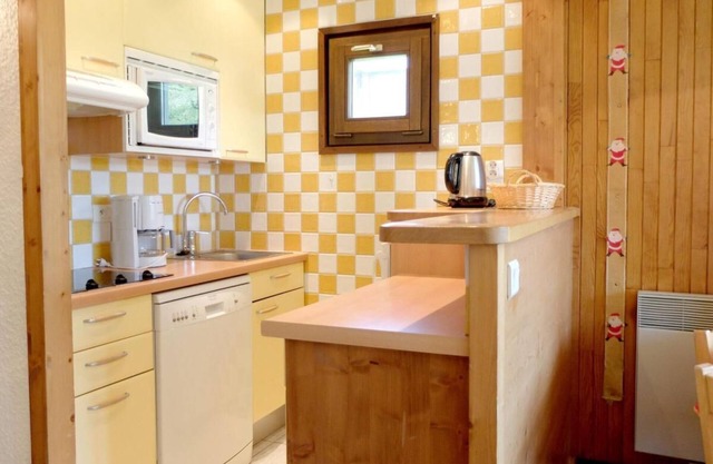 50m from ski slopes, 4th floor, balcony, tv, 34m², Tignes