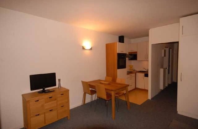 50m from ski slopes, 4th floor, view resort, balcony, tv, 27m², Gourette