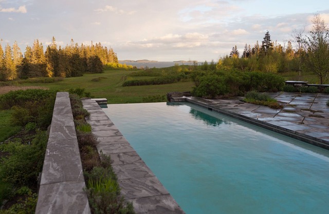 52 Acre Oceanfront Retreat W/nature Trails And Beaches