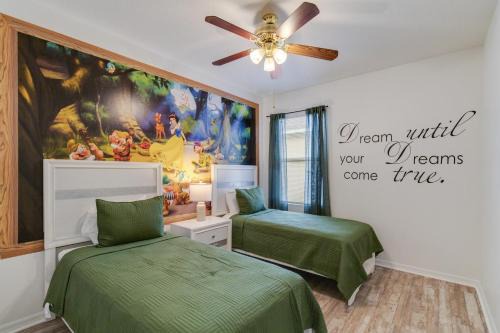 53 Pool Home Located In Sunset Ridge Community!
