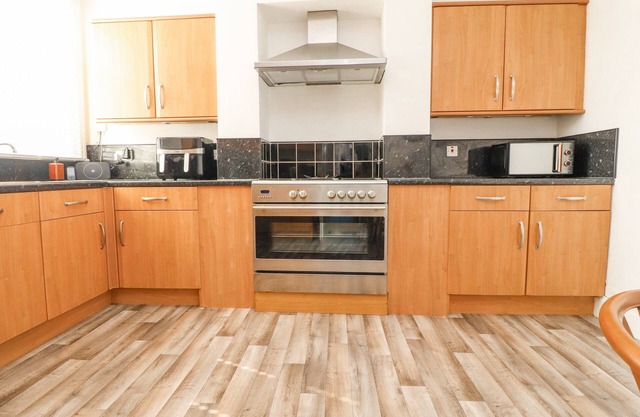 53A PRINCES CRESCENT, pet friendly in Morecambe