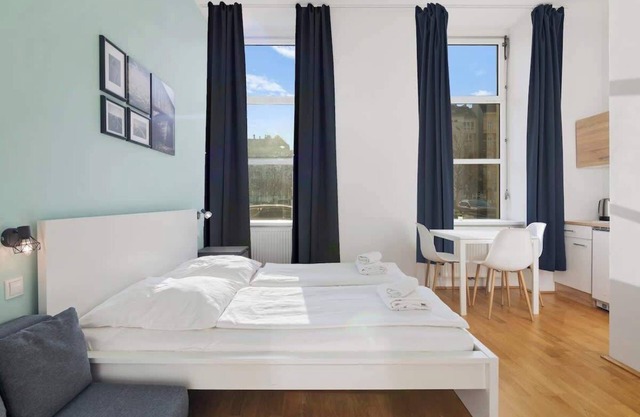567 Mbit/s Wifi | Air Con | Free parking