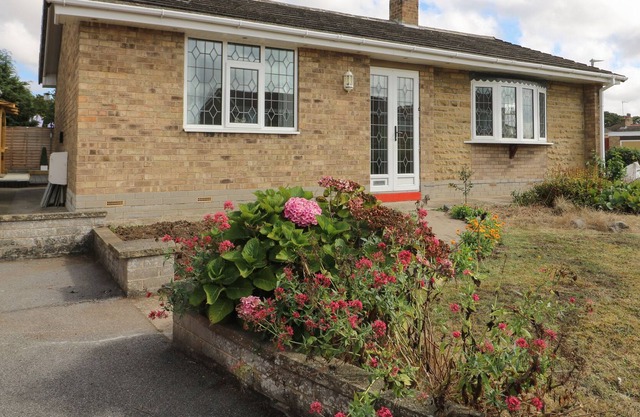 57 WESTLANDS WAY, family friendly, with open fire in Beverley