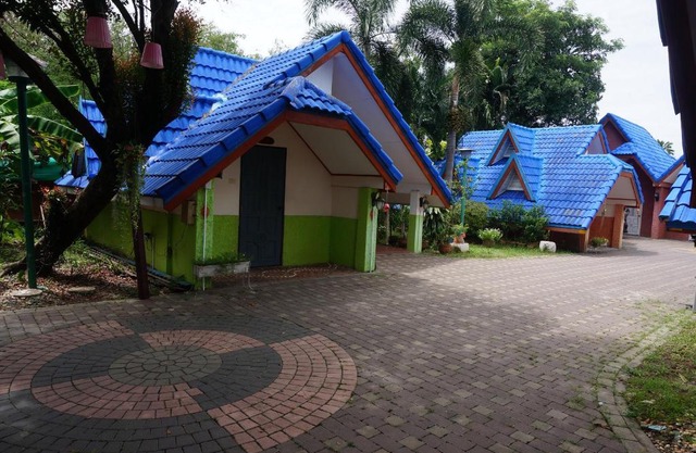 58 Ville Resort