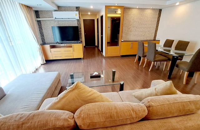 5B-Short-term rental allowed-2BRs Downtown Bangkok