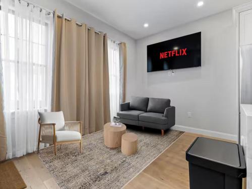 5BR 3BATH 6BEDS Boston Home
