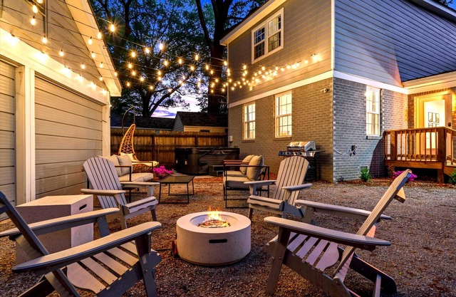 5BR | Hot tub & Pool table | Mins to Beale