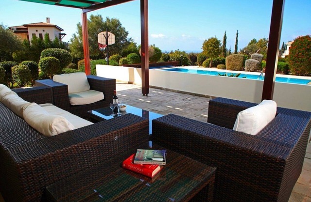 5BR Villa Private Pool Jacuzzi Sea Views BBQ