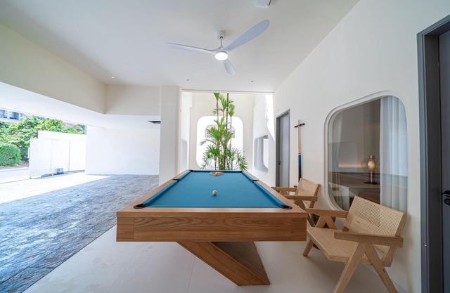 5km to beach – pool villa with slide, karaoke & kitchen, perfect for family fun.