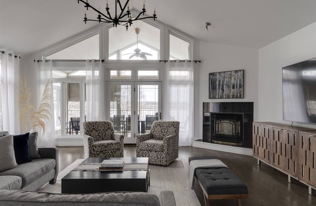 6 Acre Retreat | Consecon | 8 Bedrooms | Waterfront