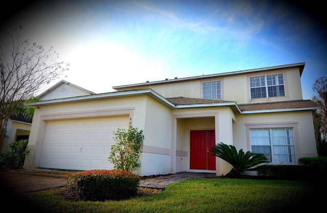 6 Bedroom 5 Full Bath Private Home Located in a Gated Neighborhood