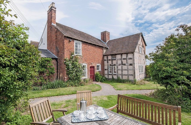 6 bedroom accommodation in Attingham Park, near Shrewsbury