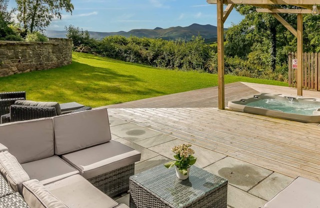 6 bedroom accommodation in Cradoc, near Brecon