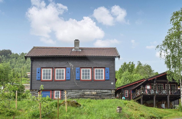 6 bedroom beautiful home in Vossestrand
