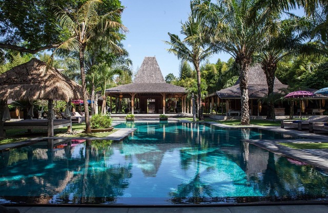 6 Bedroom Ethnic Villa KA Seminyak