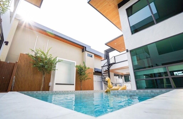 6-bedroom villa in superb Muang Pattaya with WiFi, AC, fitness roomnnnn