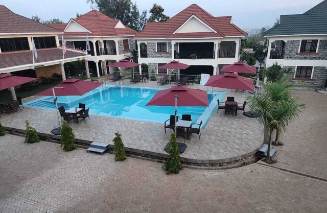 6-bedroom villa near Kisumu Airport along Riat Hills.