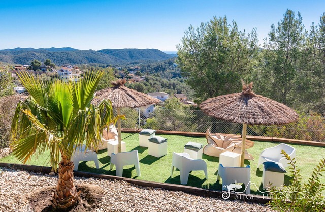 6 Bedroom Villa with Wonderful Panoramic Views
