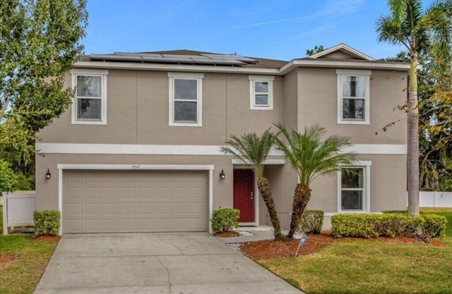 6 Bedrooms/4.5 Bathrooms/Crystal Cove (957 EG)