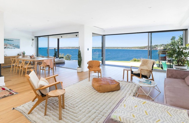 6 bedrooms, ocean views, pool & spa