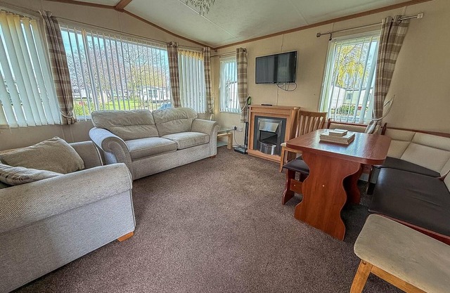 6 berth, wheelchair adapted caravan at Southview Holiday Park ref 33084S