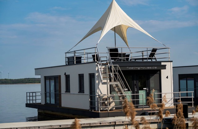 6. floating vacation home Albatros - Floating vacation homes Gräbendorfer See