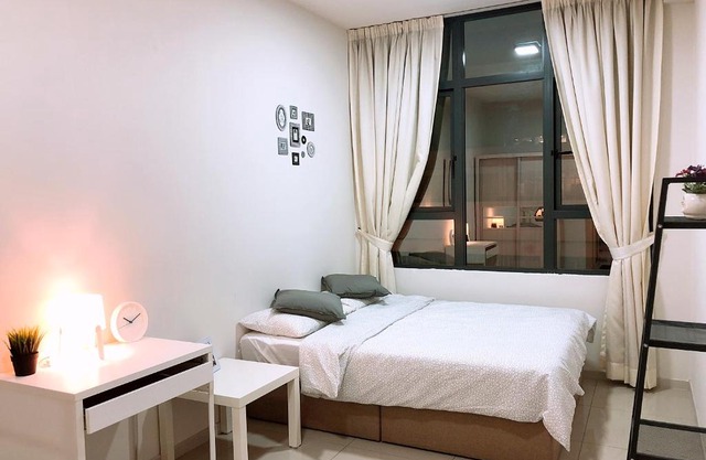 (6)Heart of Petaling Jaya near LRT line 5