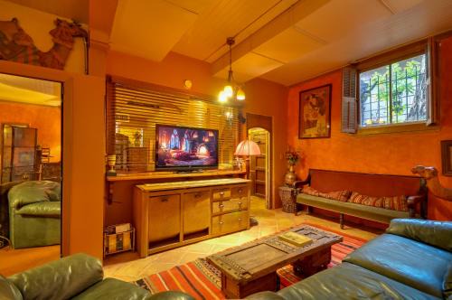 6 Mi to Dtwn Portland Historic Apt Near Trails!