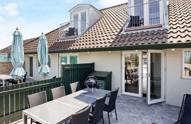 6 person holiday home on a holiday park